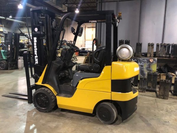 Caterpillar forklift